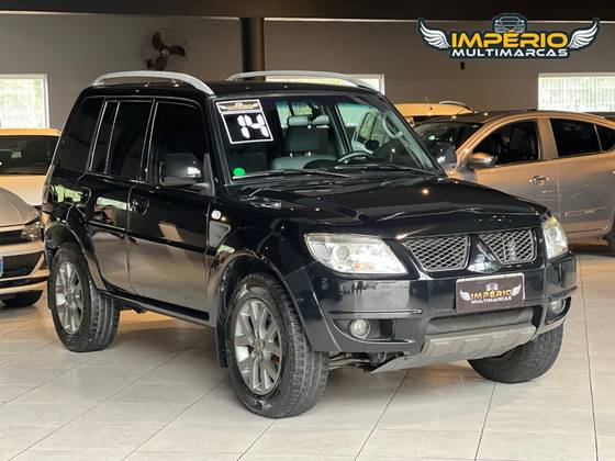 MITSUBISHI PAJERO TR4 2.0 4X2 16V 140CV FLEX 4P AUTOMÁTICO MITSUBISHI PAJERO TR4 2.0 4X2 16V 140CV FLEX 4P AUTOMÁTICO